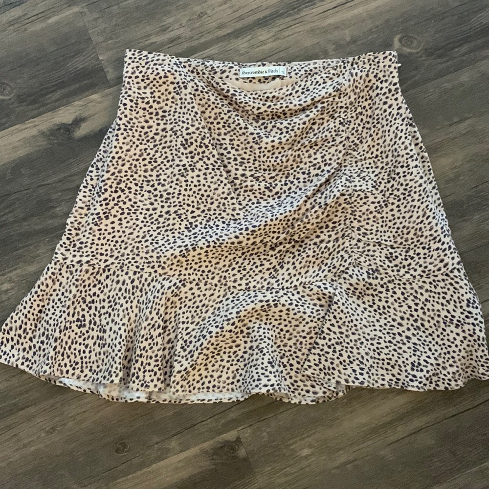 Abercrombie cinched mini skirt